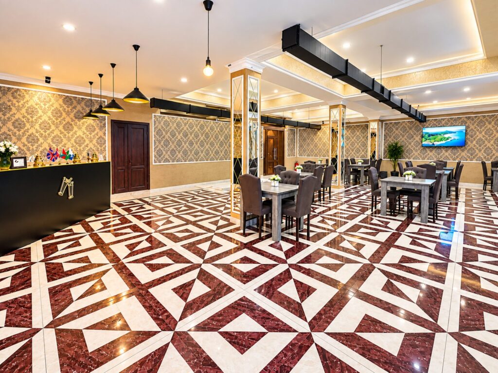 Restaurant seating at Istanbul Gold Hotel Baku