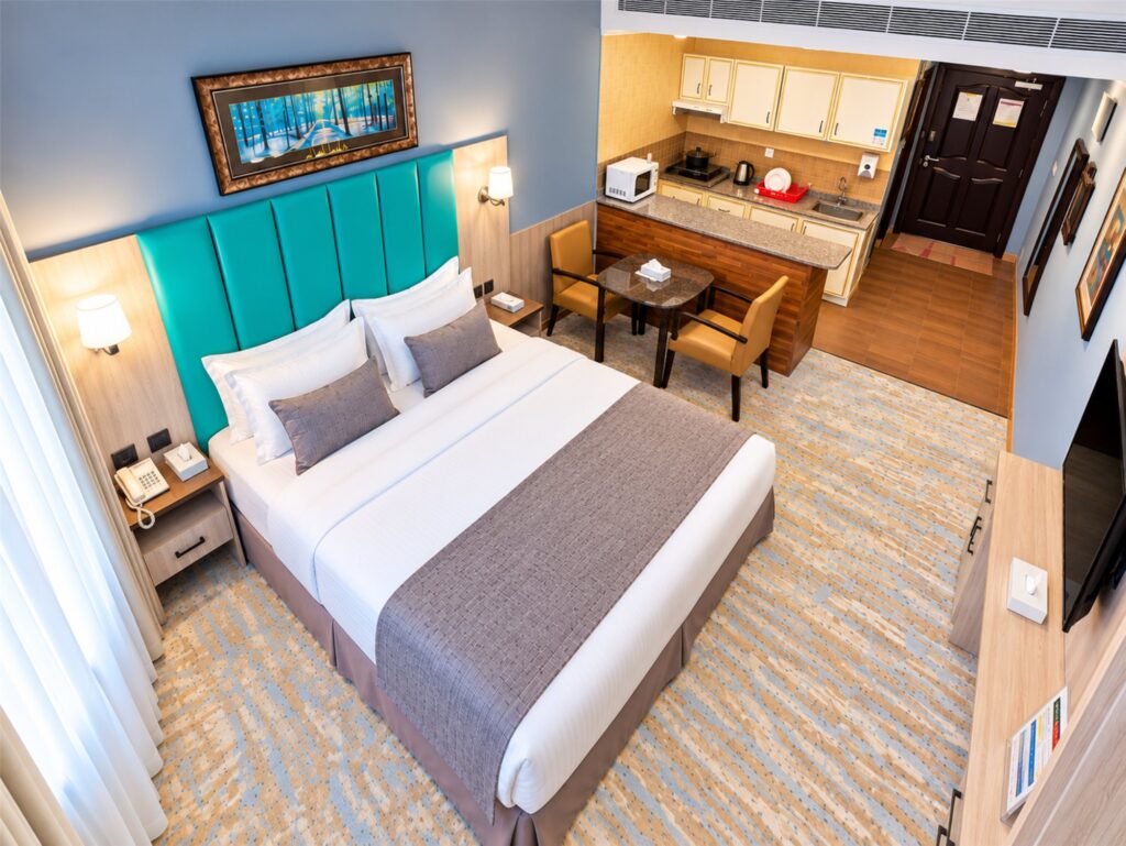 Double studio with kitchen and dining table at Hafez Hotel Apartments